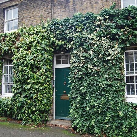 4 St Martins Almshouses Apartment London Exterior photo